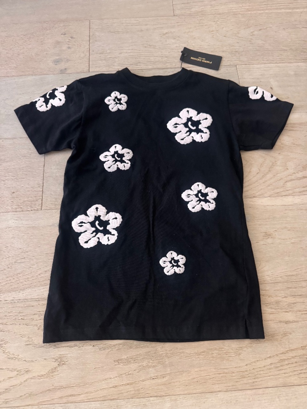 FWRD DENIM - Black Tee - Picture 1 of 2